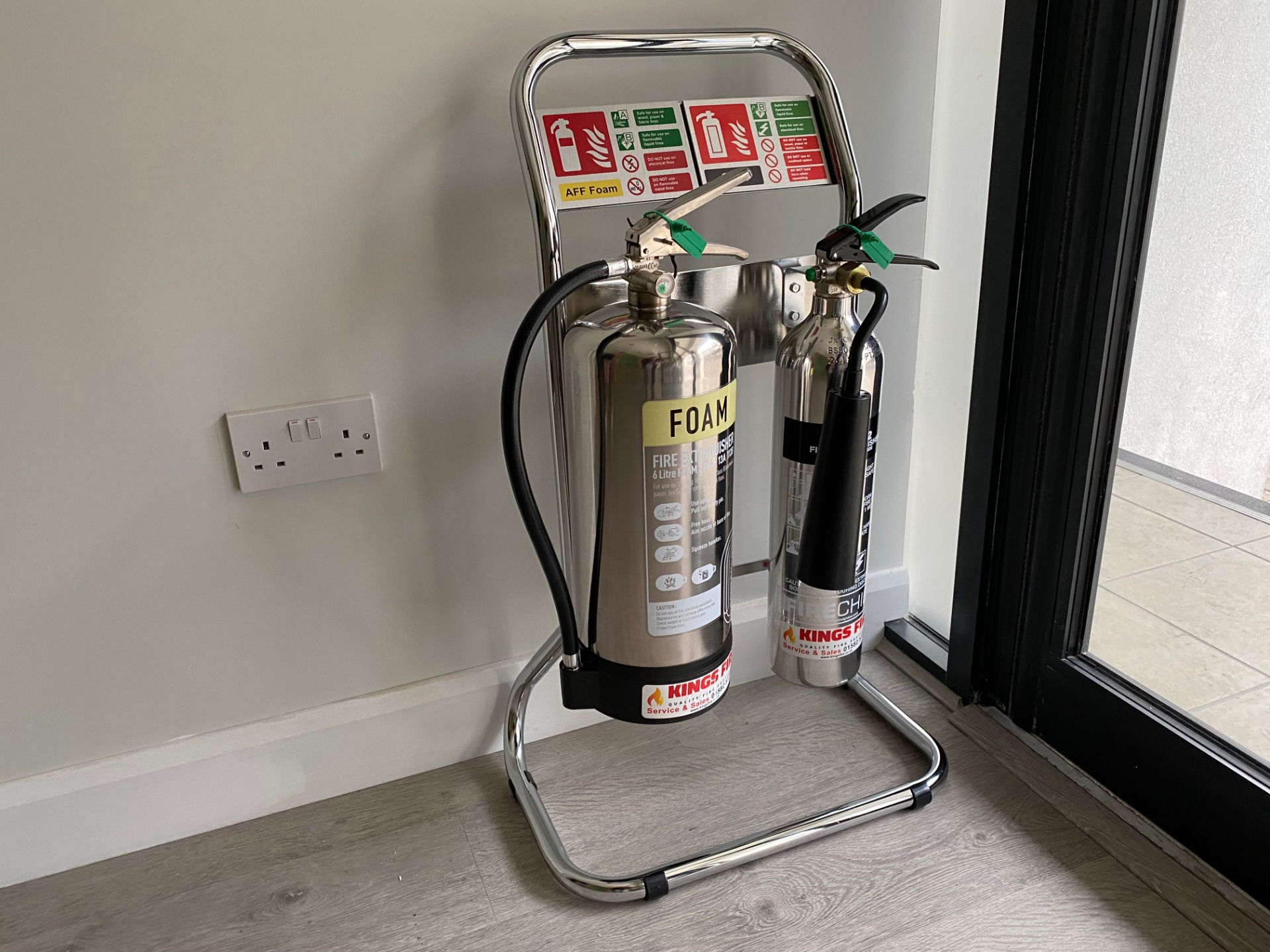 Chrome Double Tubular Fire Extinguisher Stand